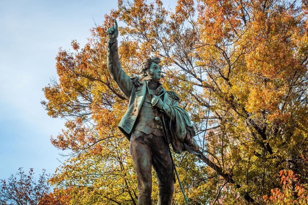 Oliver Hazzard Perry Statue - Erie County
